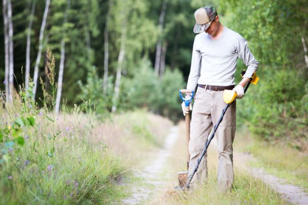 Know the correct etiquette when metal detecting in the great outdoors